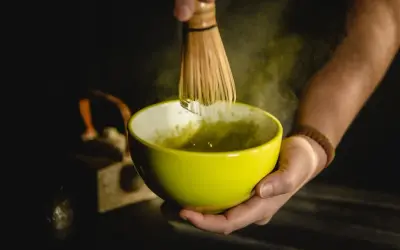 Jak wybrać najlepszą matchę do codziennego picia i czym różni się matcha ceremonialna od kulinarnej?