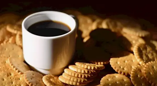 Ile kcal ma herbatnik? Zaskakujące różnice w kaloryczności!